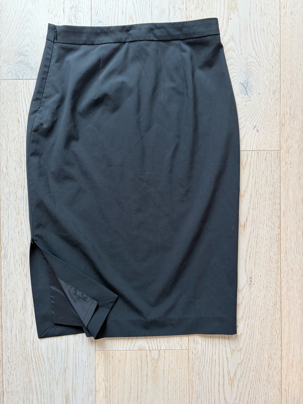 Banana Republic Black Straight Skirt size 2